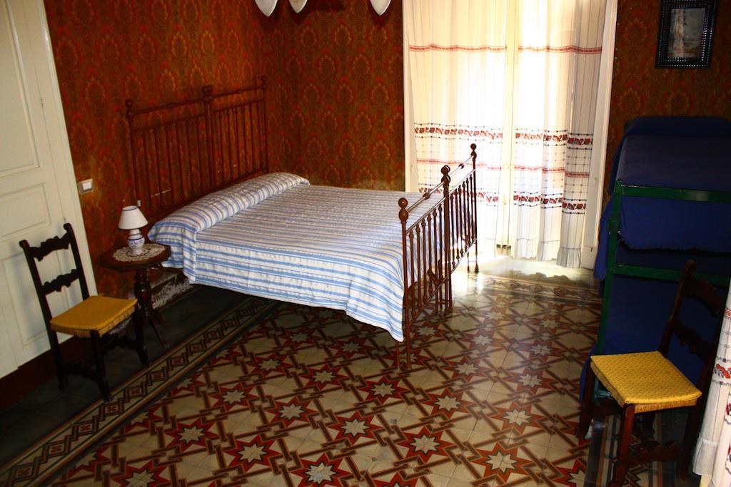 B&B Sotto I Pini Zafferana Etnea Quarto foto