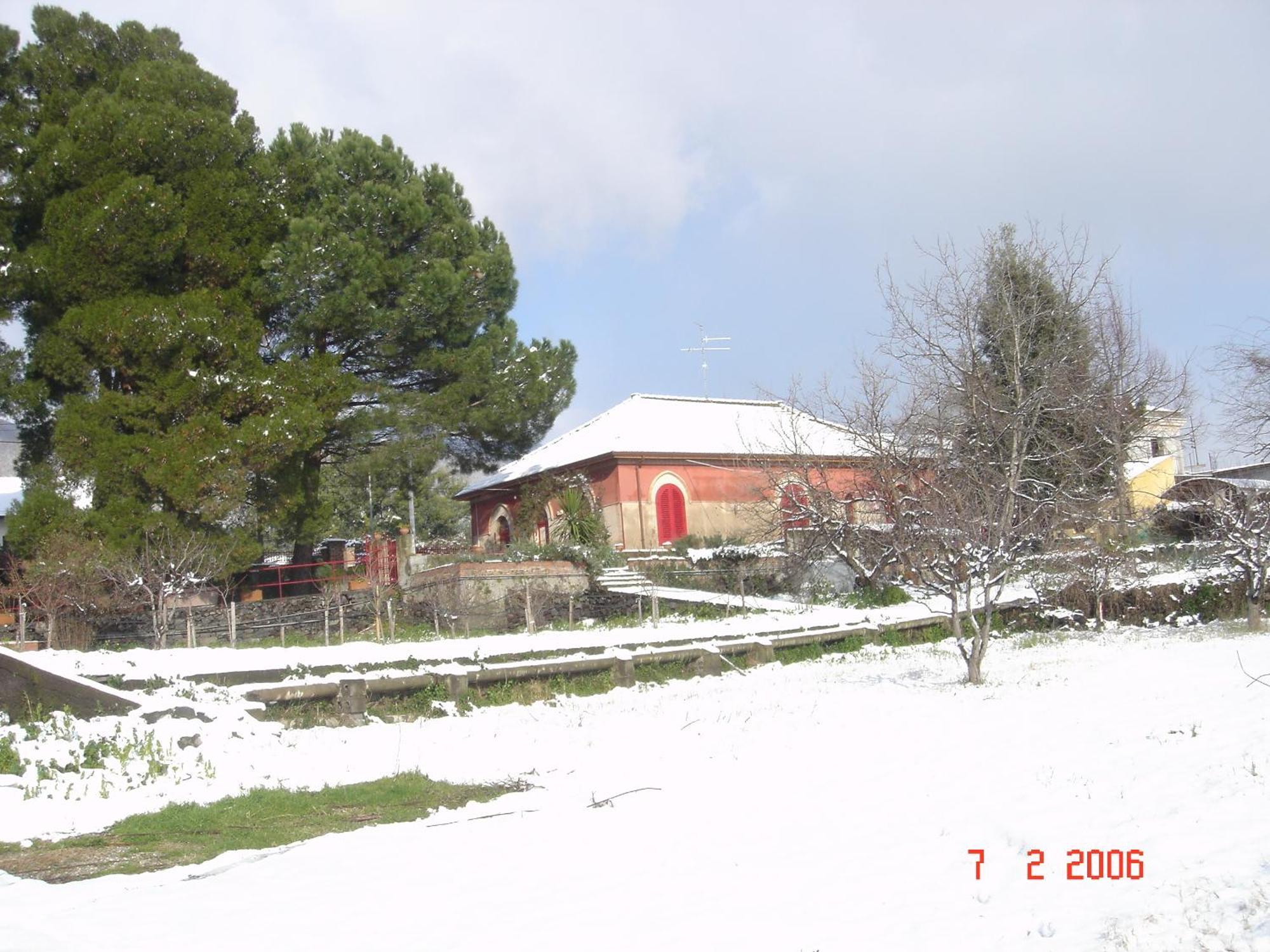 B&B Sotto I Pini Zafferana Etnea Exterior foto
