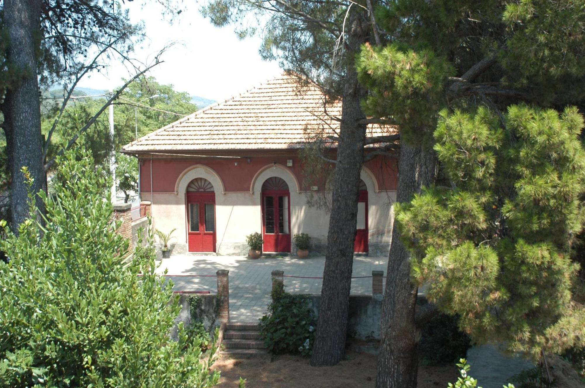B&B Sotto I Pini Zafferana Etnea Exterior foto